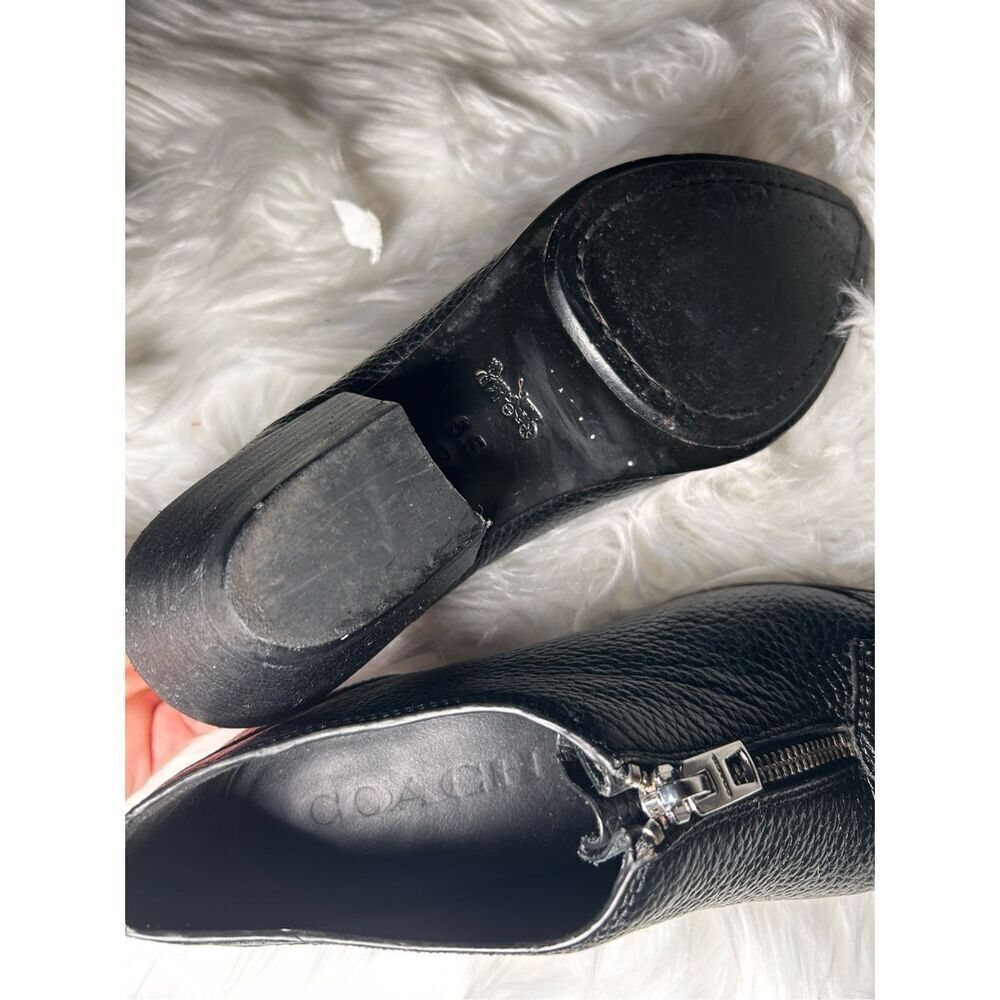 Coach Bandit Zip Pebble Booties size 5.5 black leather with zipper upfront - Picture 6 of 6